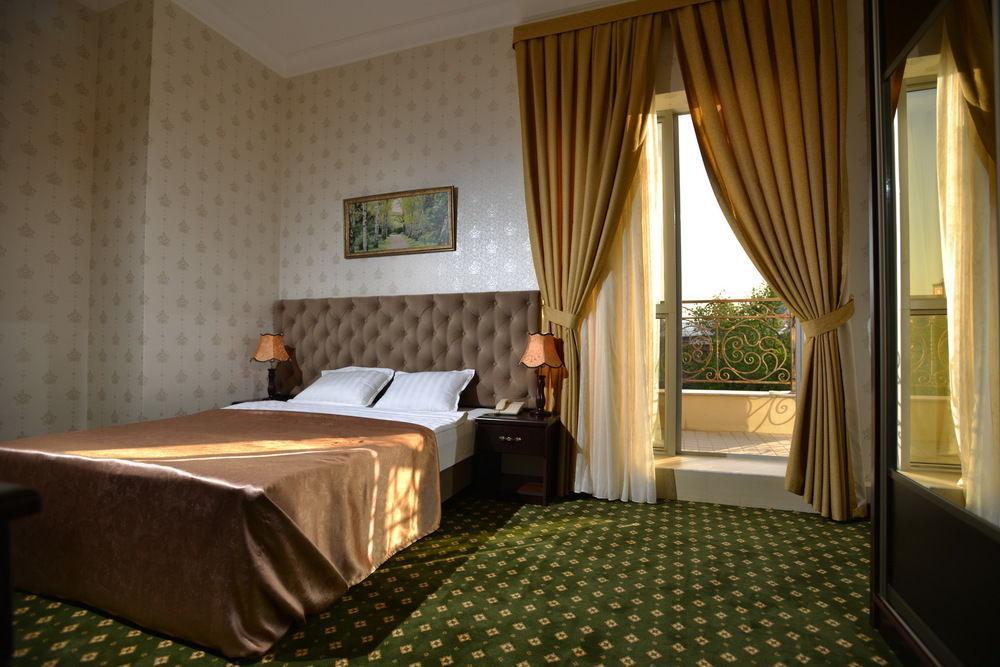 Gloria Hotel Ташкент Екстериор снимка