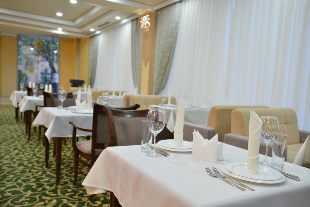 Gloria Hotel Ташкент Екстериор снимка