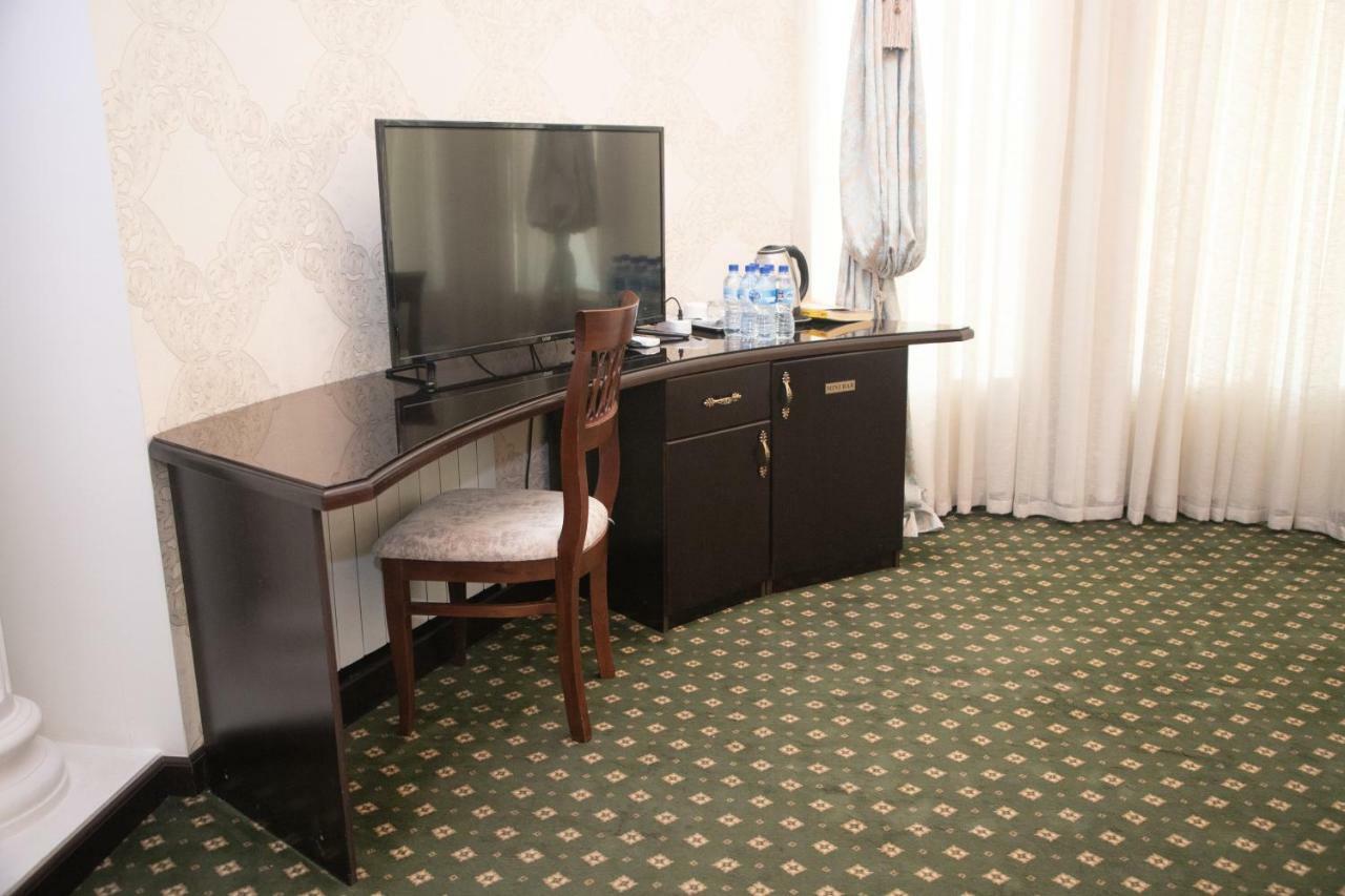 Gloria Hotel Ташкент Екстериор снимка